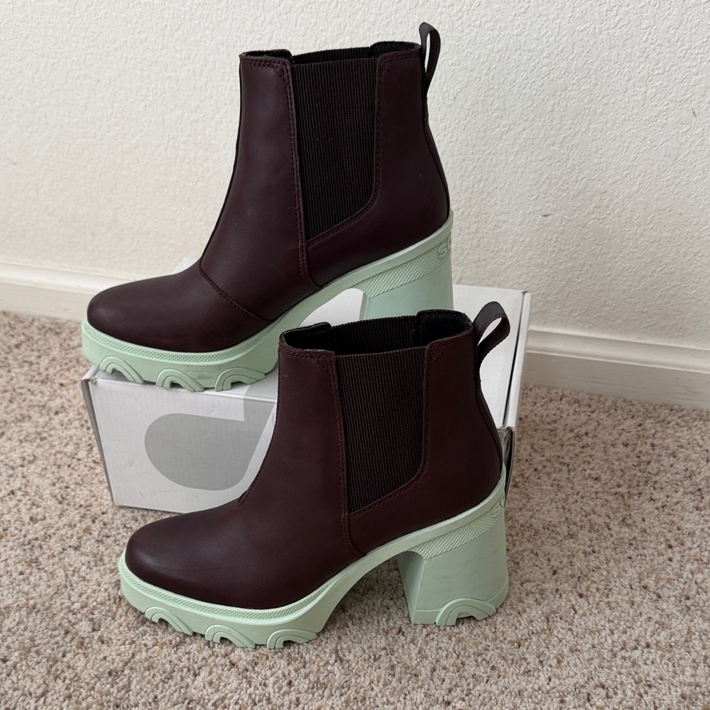Sorel Women's Brex Heel Chelsea Boots, Dark Brown and Mint l